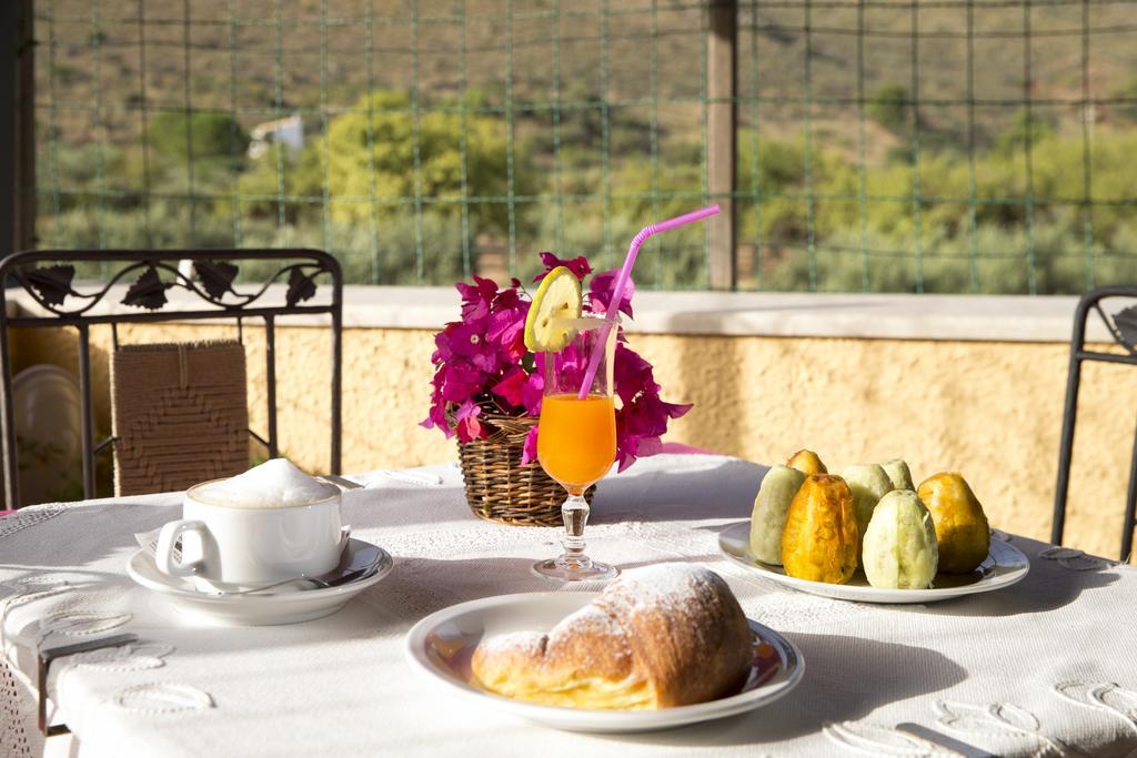 Frühstückspension Alba Marina B&B 3*