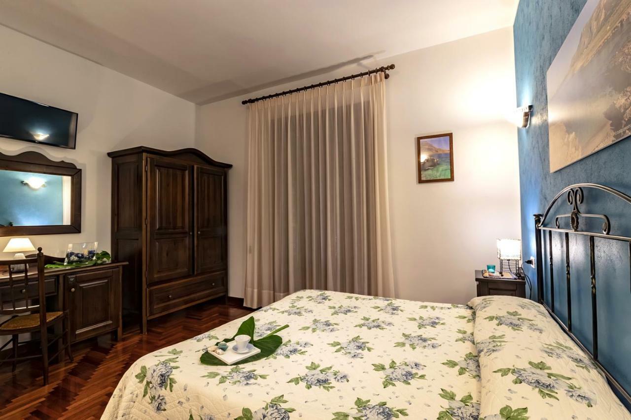 Frühstückspension Alba Marina B&B Castelluzzo